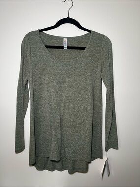 LuLaRoe Lynnae Olive Green Long Sleeve Scoop Neck Women's Top